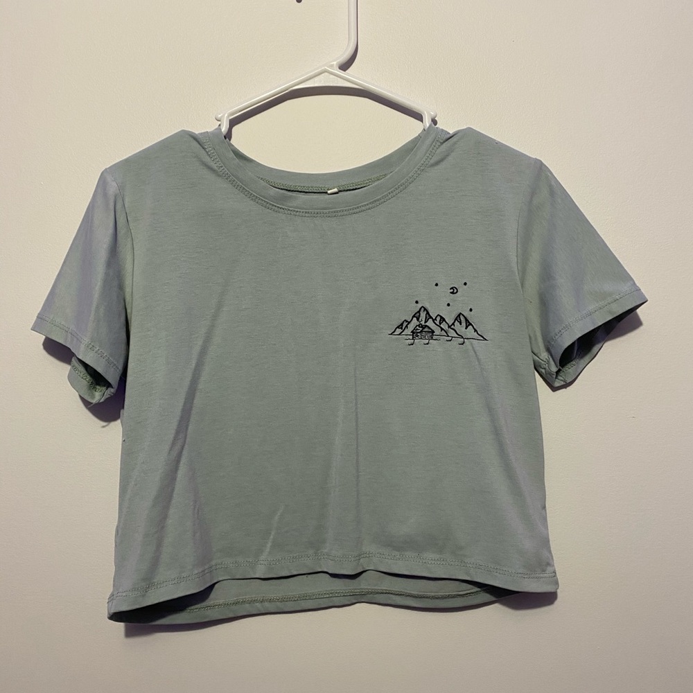 SHEIN blue-green crop top with mountain decal